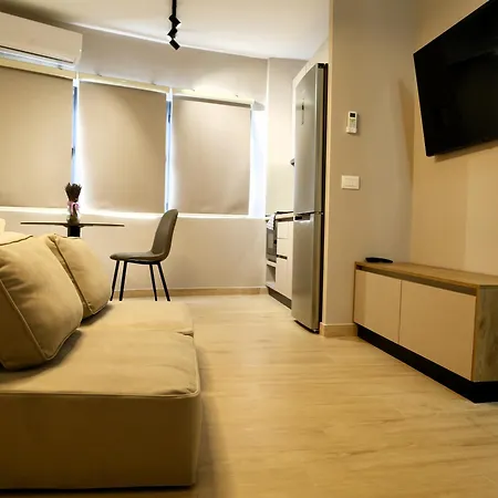 Stylish In Tirana, 3a *